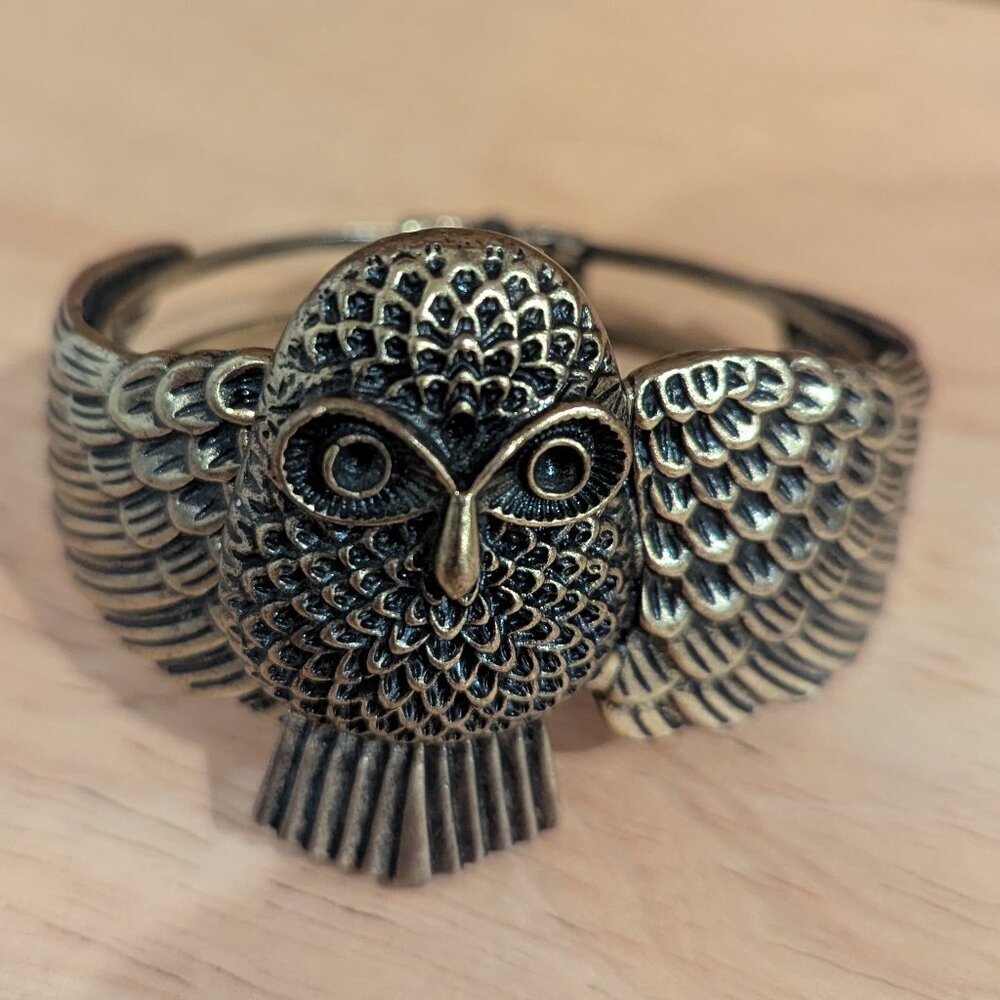 VTG‎ Owl Chunky Hinged Cuff Bracelet